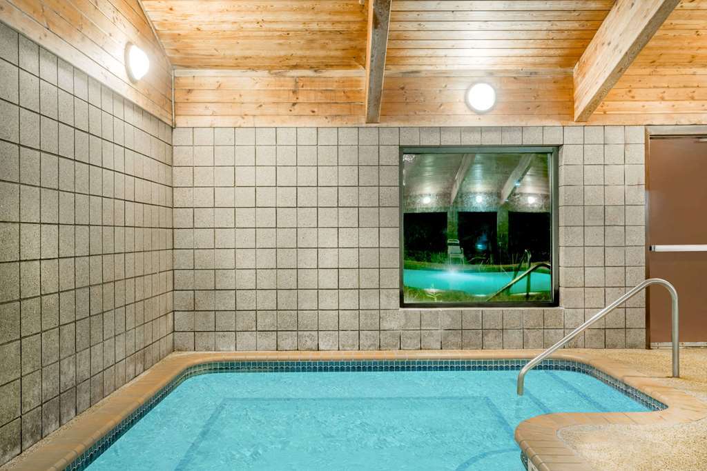Moose Lake Lodge & Suites Kemudahan gambar